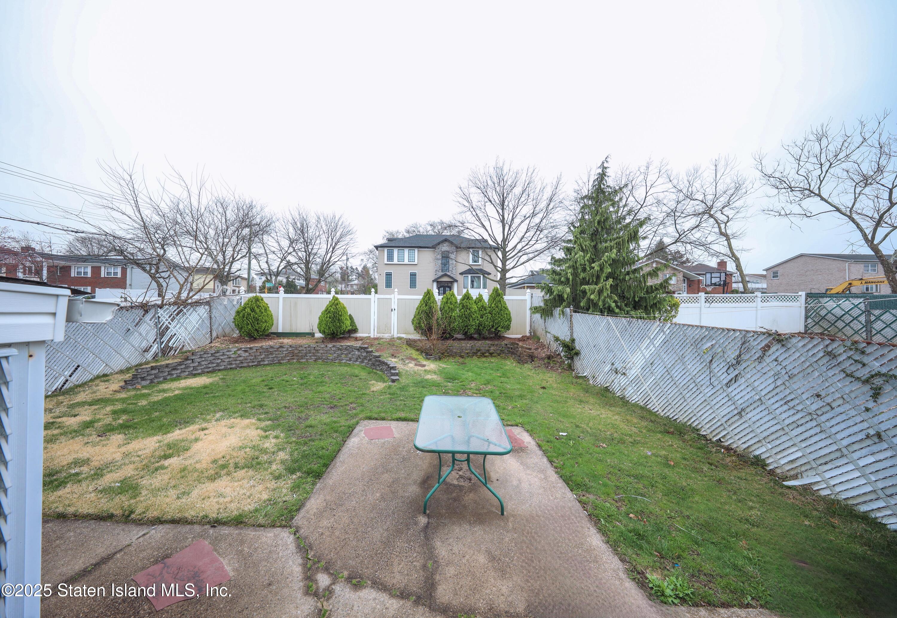 1272 Woodrow Road, Staten Island, New York image 23