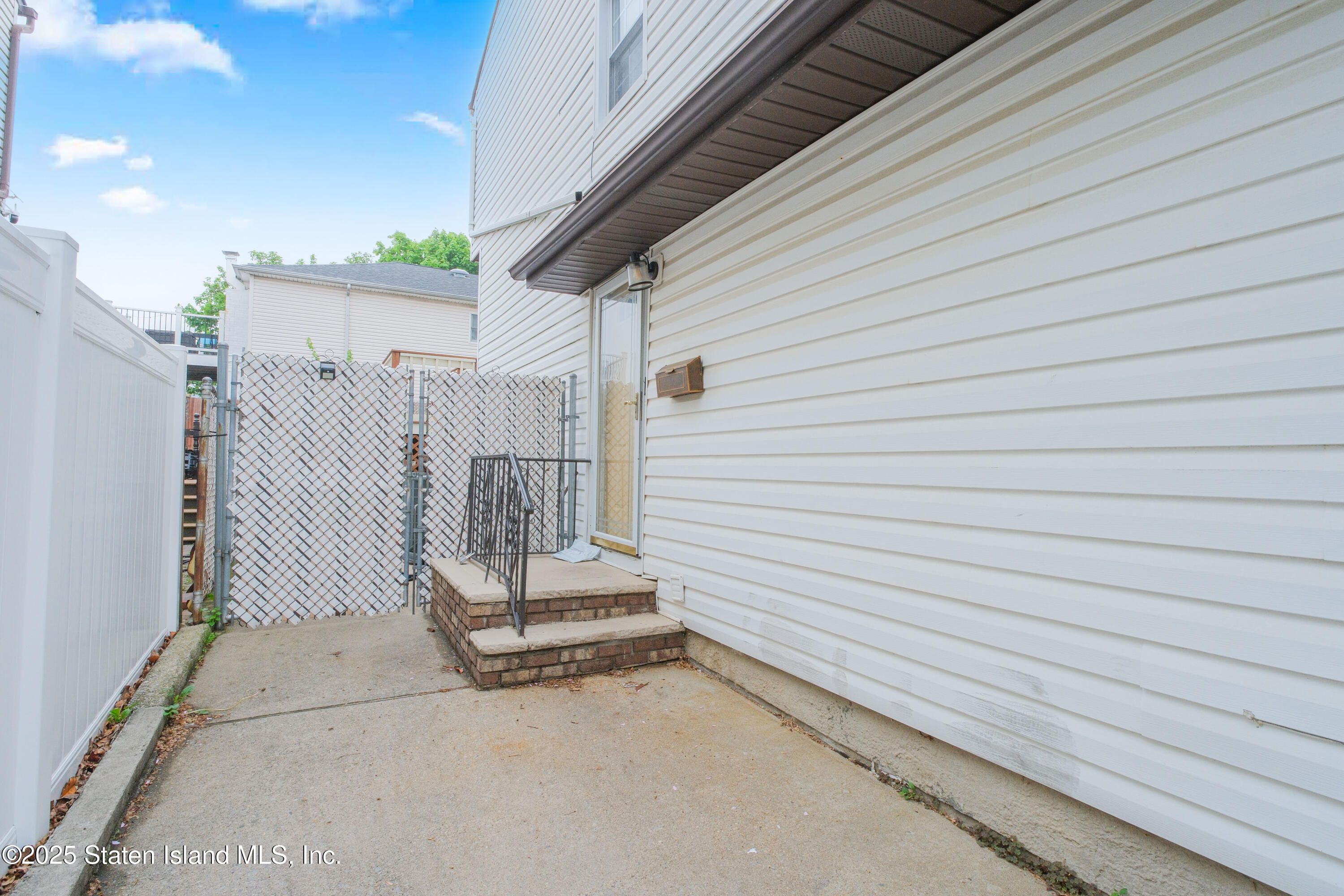 100 Bionia Avenue, Staten Island, New York image 3
