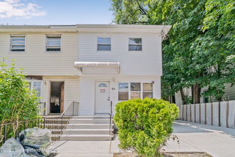 Photo of 84 Elm Street, Staten Island, NY 10310 (MLS # 2504274)