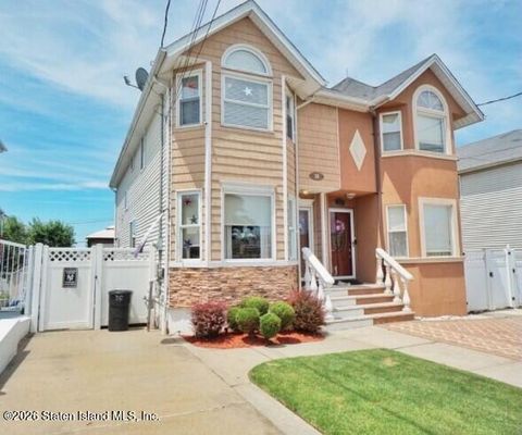Photo of 36 Cortelyou Avenue, Staten Island, NY 10312 (MLS # 2600992)