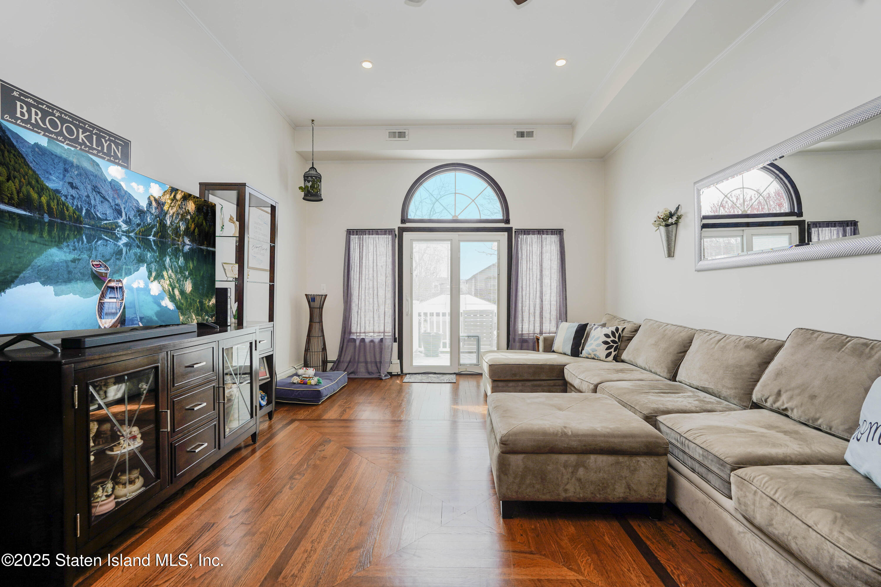 102 Burgher Avenue, Staten Island, New York image 10