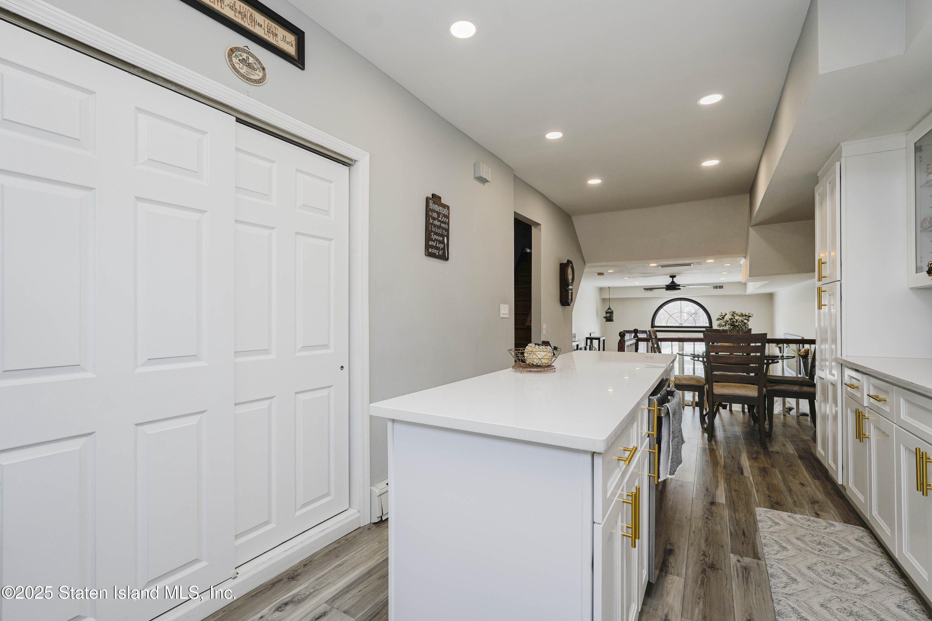 102 Burgher Avenue, Staten Island, New York image 19
