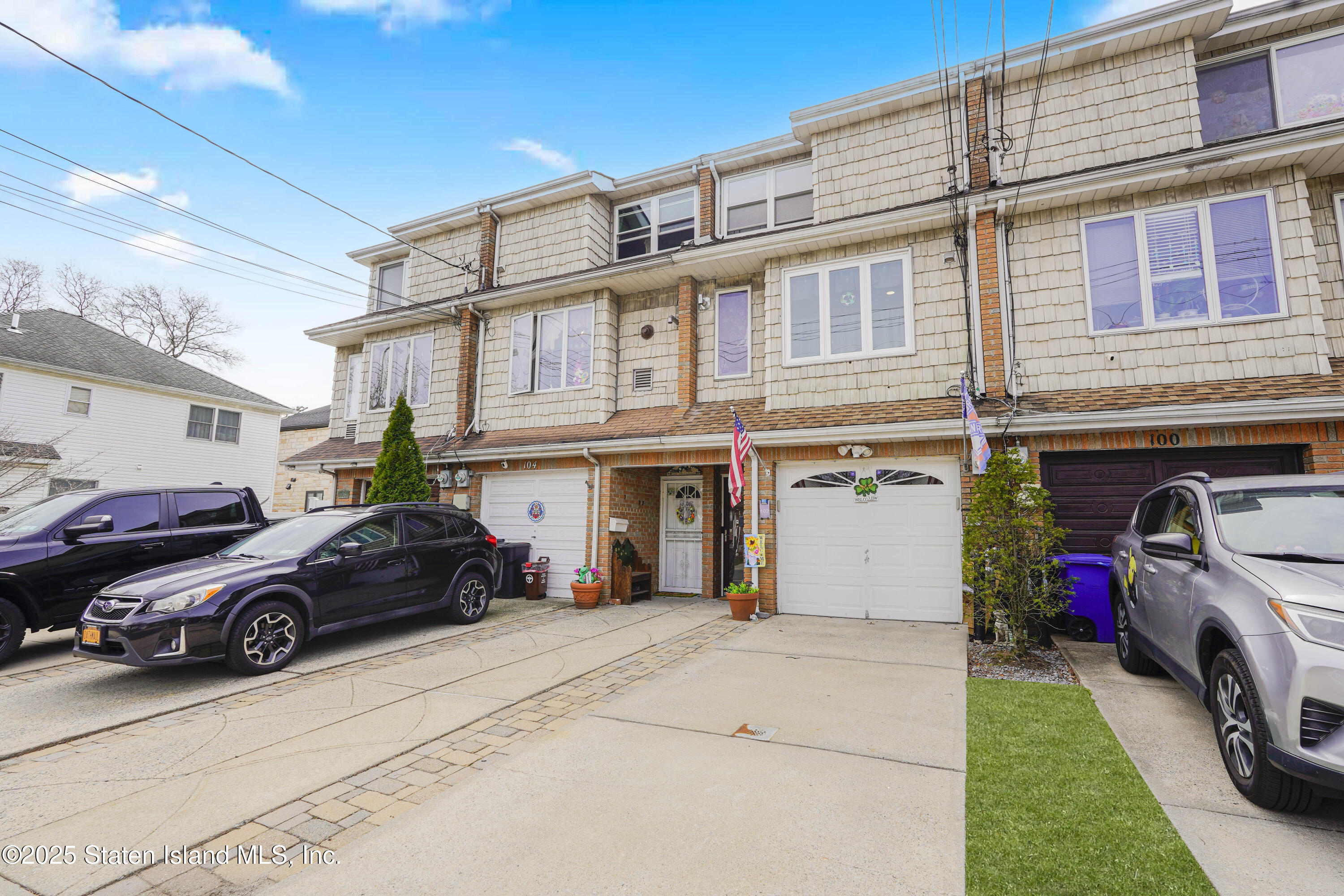102 Burgher Avenue, Staten Island, New York image 1