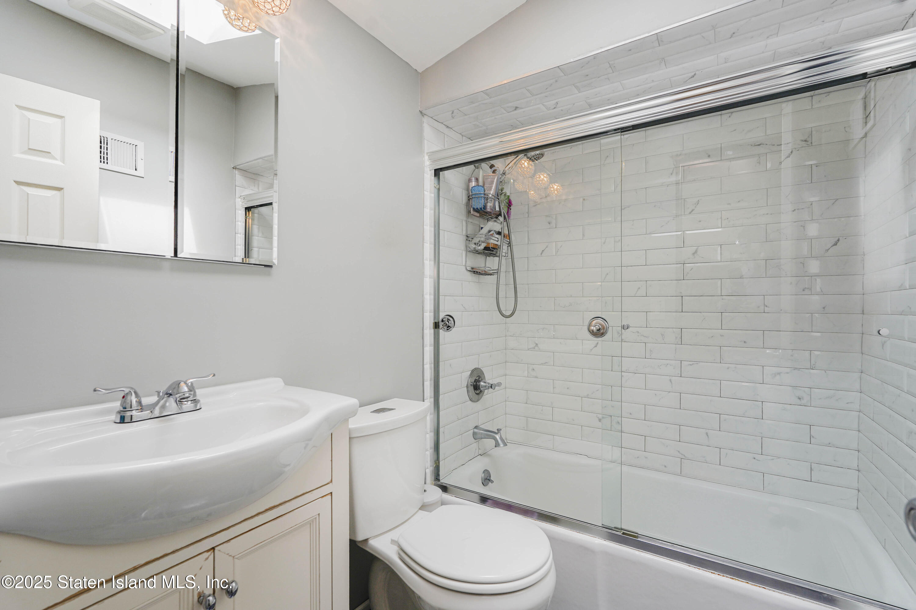 102 Burgher Avenue, Staten Island, New York image 24