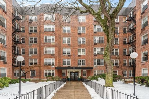Photo of 50 Fort Place #A6a, Staten Island, NY 10301 (MLS # 2601306)