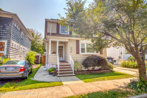 Photo of 287 Dickie Avenue, Staten Island, NY 10314 (MLS # 2404491)