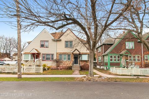 Photo of 65 Floyd Street, Staten Island, NY 10310 (MLS # 2507033)