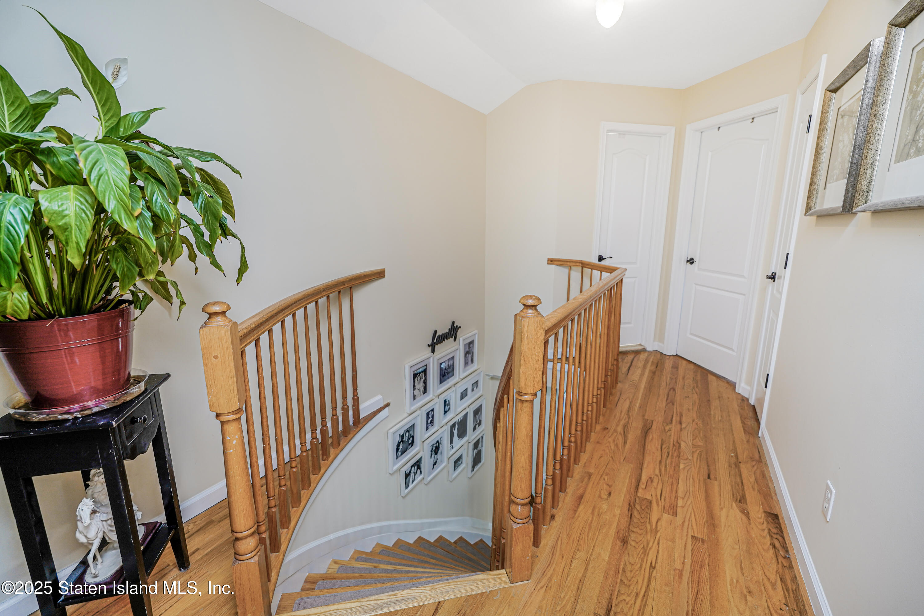 86 Ambassador Lane, Staten Island, New York image 18
