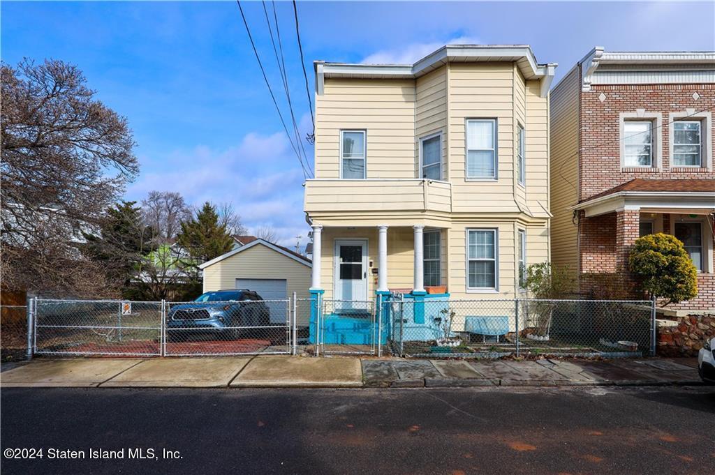 39 Reynolds Street, Staten Island, New York image 3