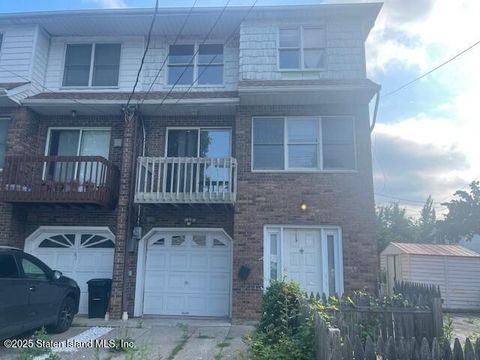 Photo of 107 Jefferson Street St, Staten Island, NY 10304 (MLS # 2503795)