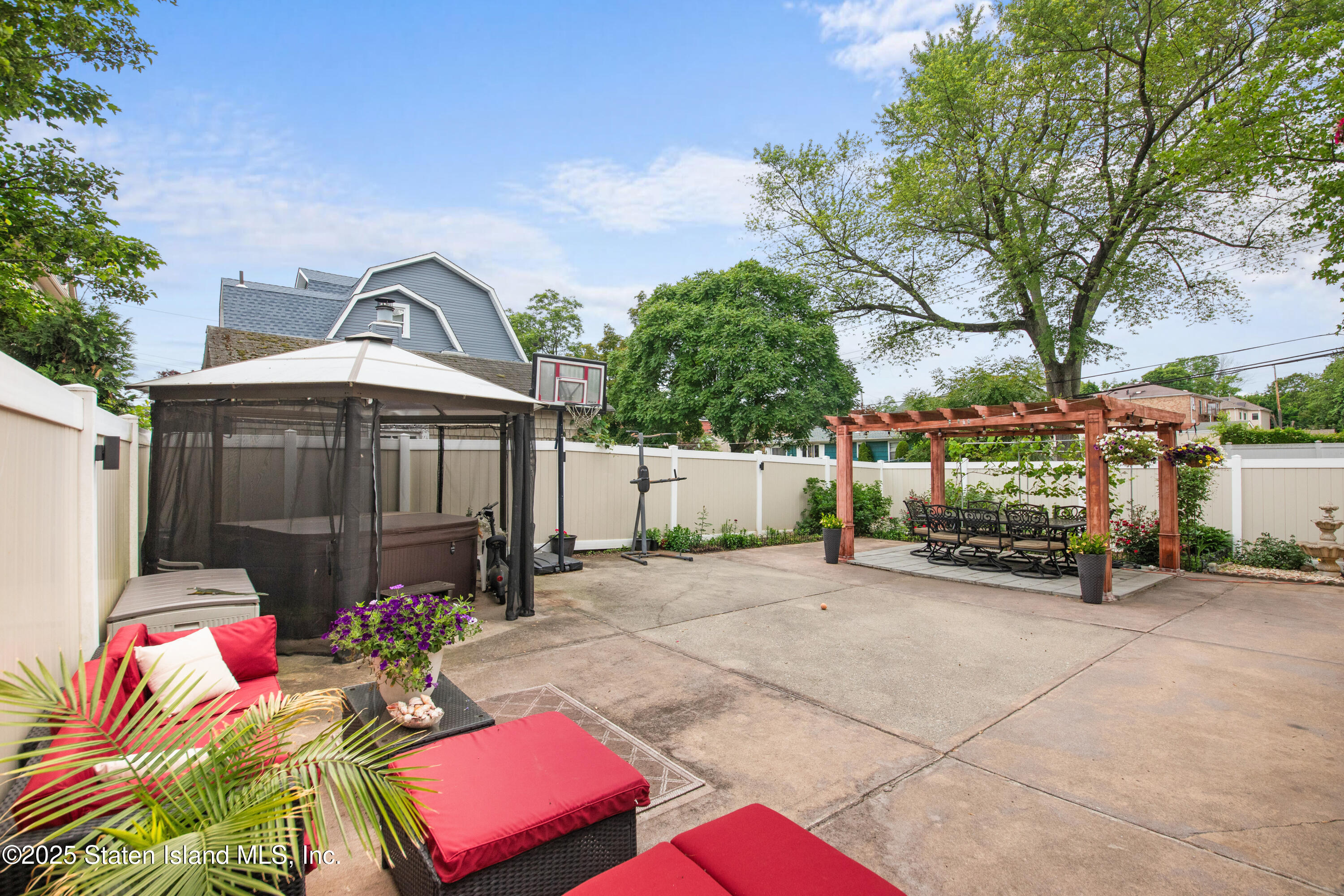 32 Henry Place, Staten Island, New York image 15