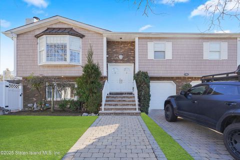Photo of 50 Tyndale Street, Staten Island, NY 10312 (MLS # 2500896)