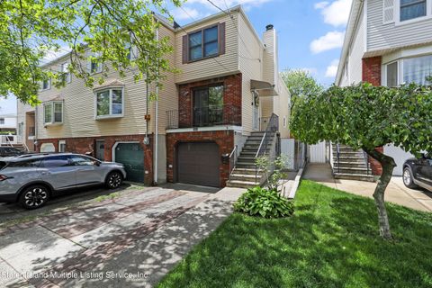 Photo of 2581 Amboy Road, Staten Island, NY 10306 (MLS # 1161811)