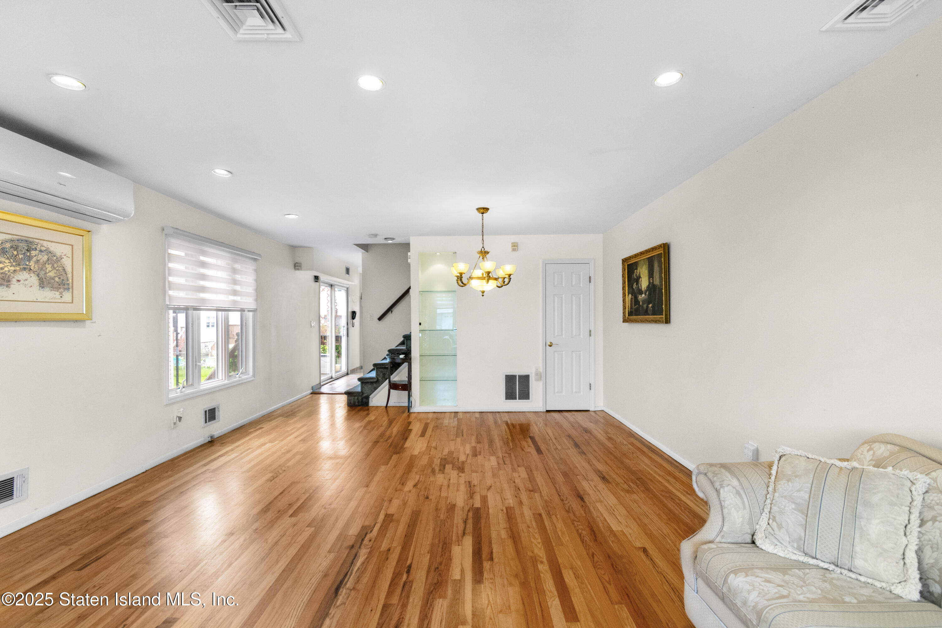 45 Dorothy Street, Staten Island, New York image 8