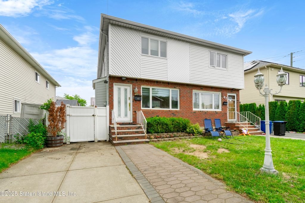 Photo of 45 Dorothy Street, Staten Island, NY 10314 (MLS # 2503056)
