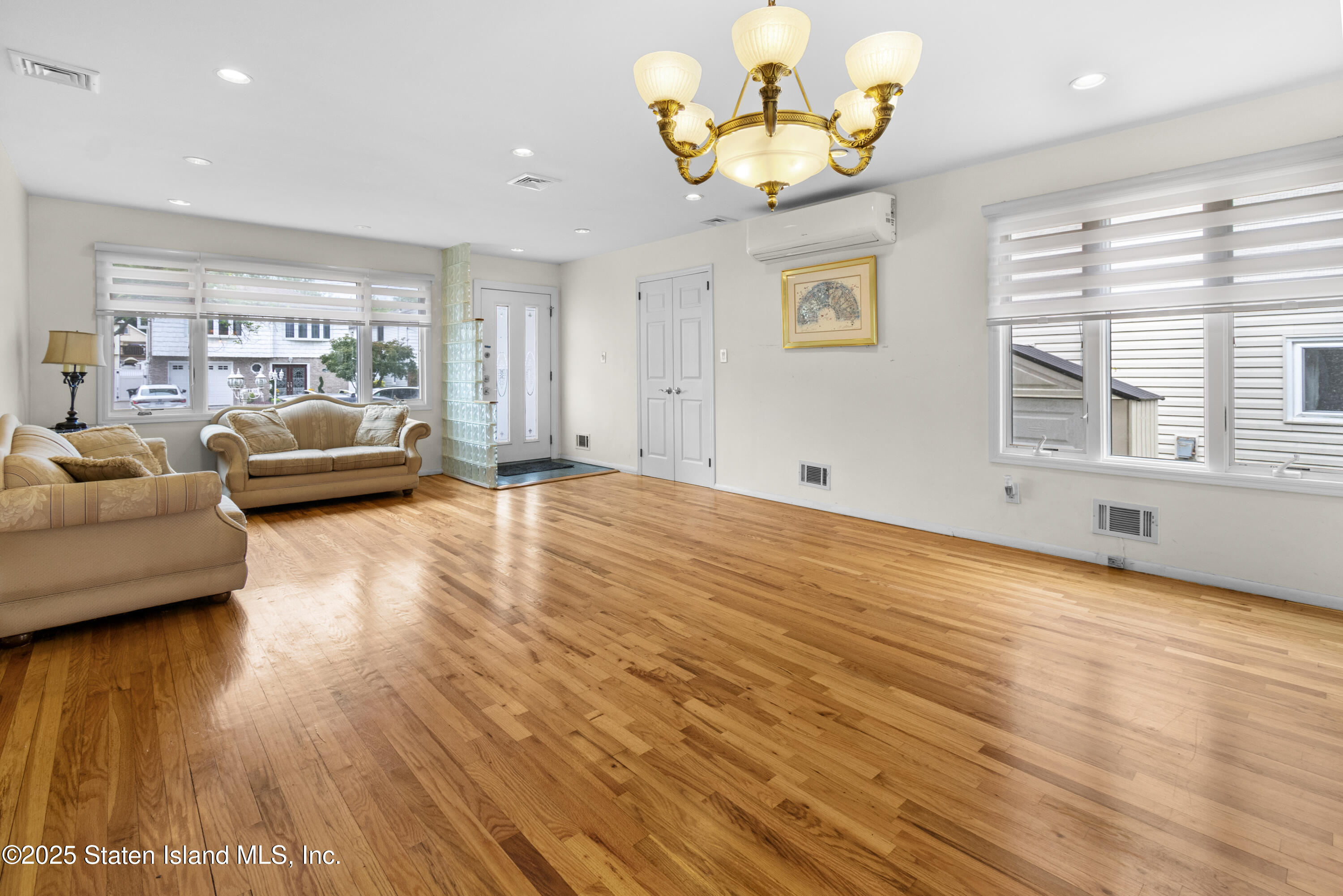 45 Dorothy Street, Staten Island, New York image 6