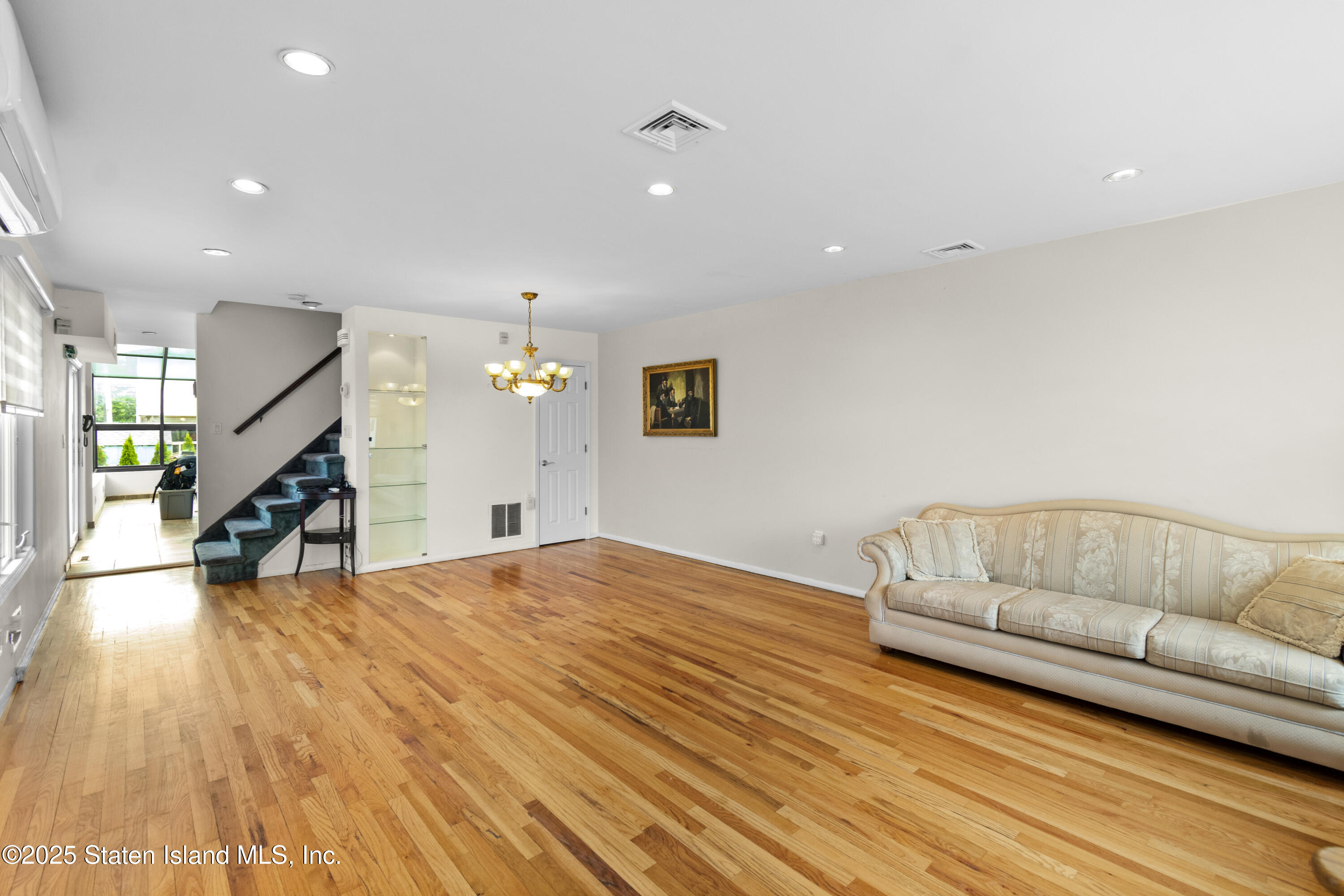 45 Dorothy Street, Staten Island, New York image 7