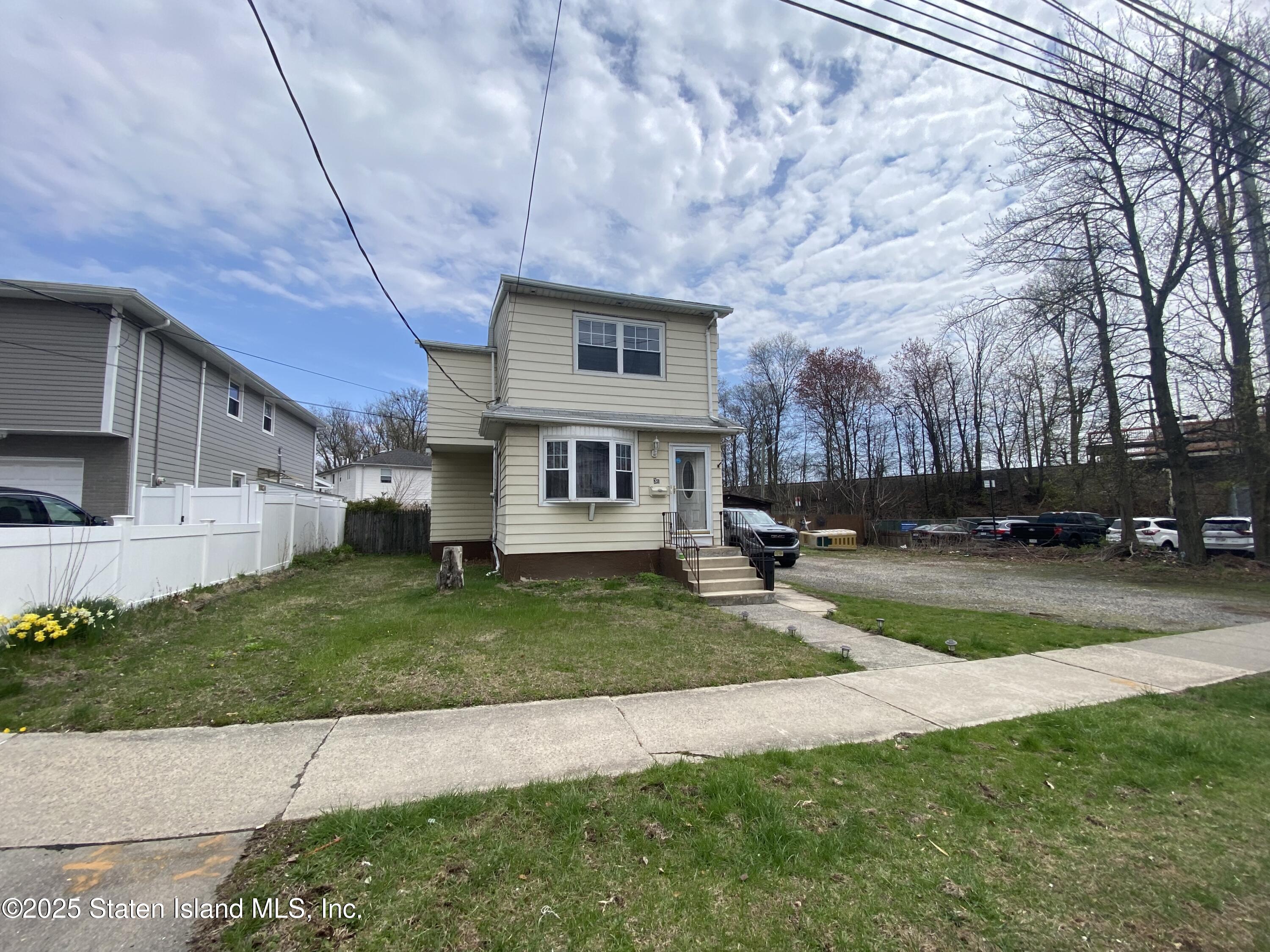 39 Eltingville Boulevard, Staten Island, New York image 2