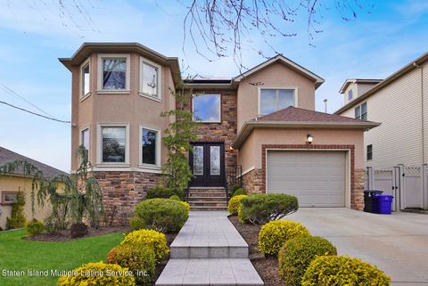 Photo of 57 Outerbridge Avenue, Staten Island, NY 10309 (MLS # 1161232)