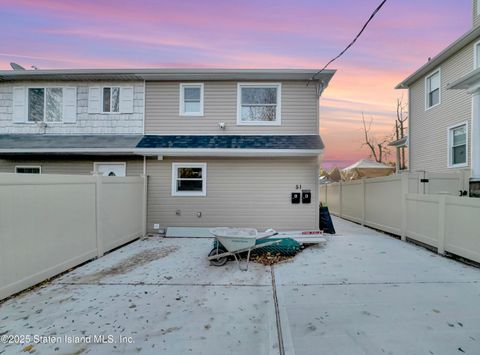 Photo of 51 Mersereau Avenue, Staten Island, NY 10303 (MLS # 2506644)