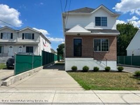 Duplex in Staten Island NY 215 Van Name Avenue.jpg