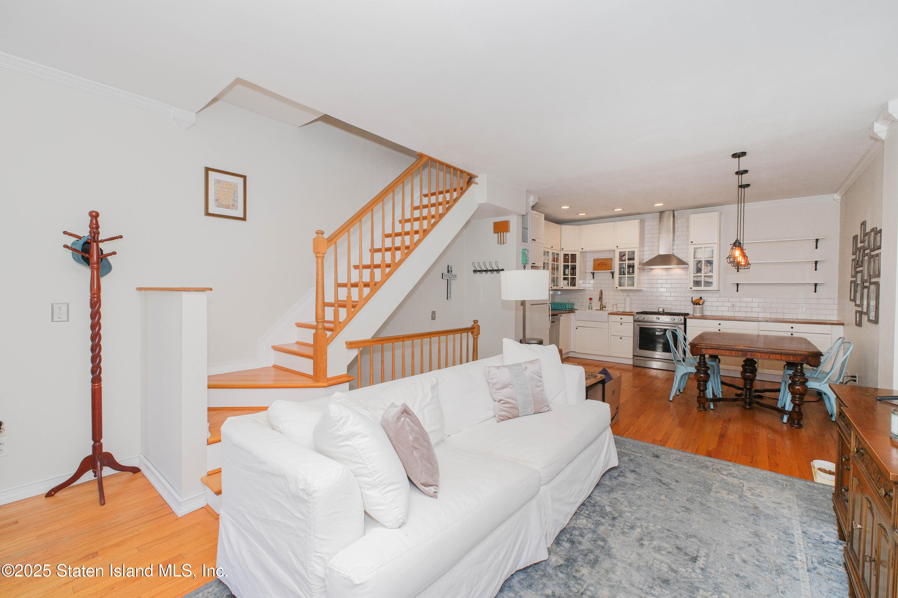 241 Loretto Street, Staten Island, New York image 6