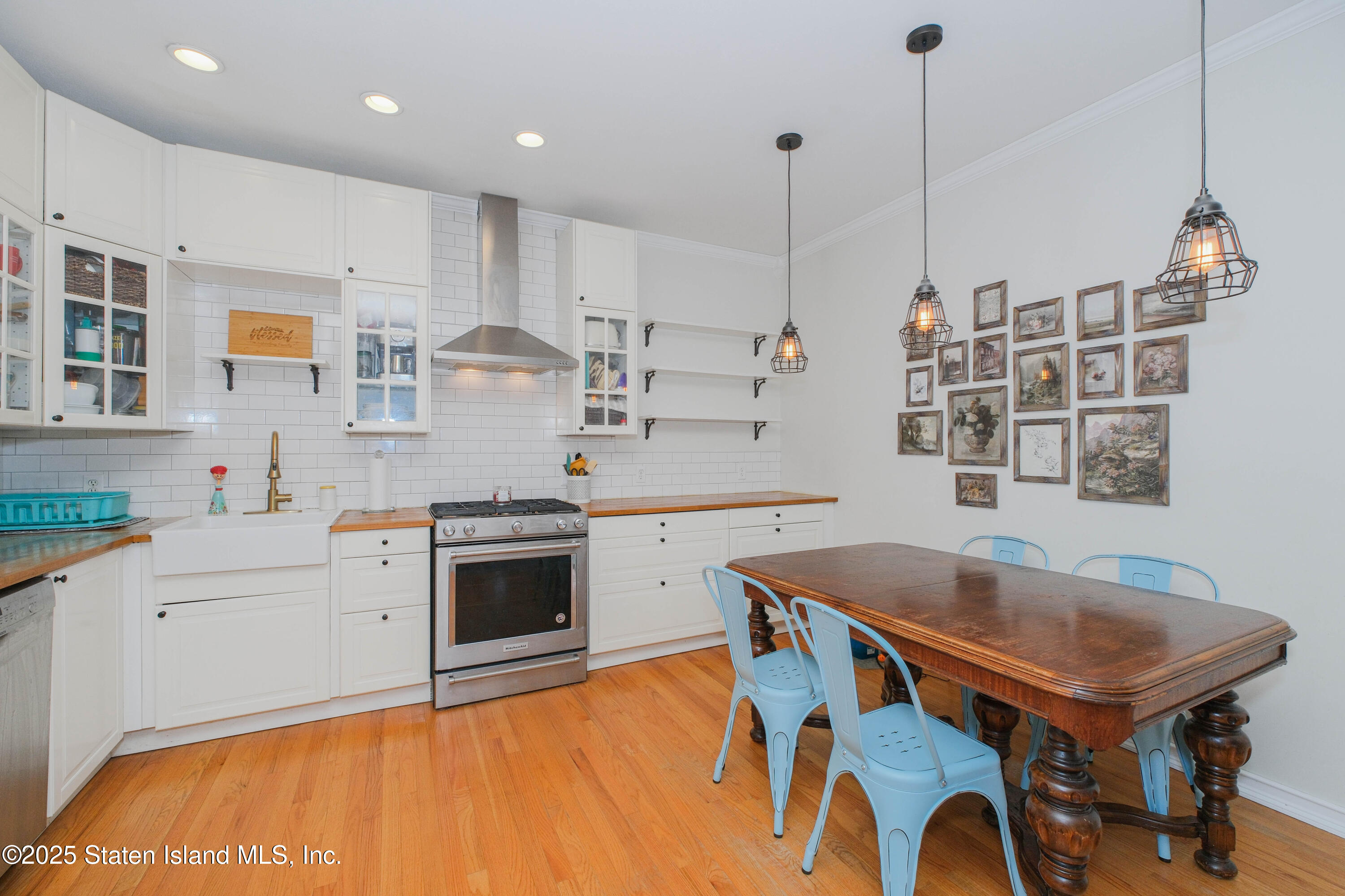 241 Loretto Street, Staten Island, New York image 9