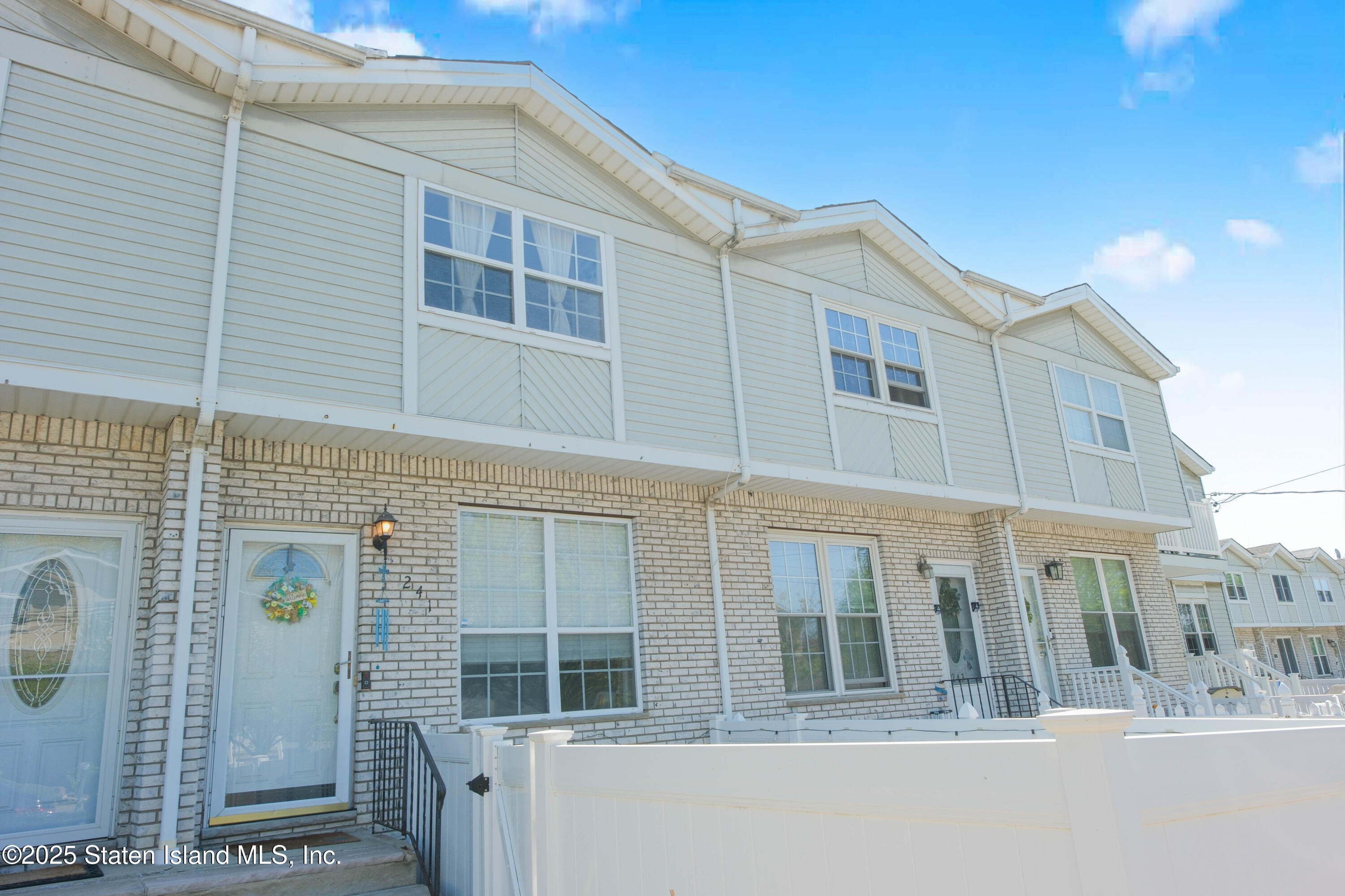 241 Loretto Street, Staten Island, New York image 2