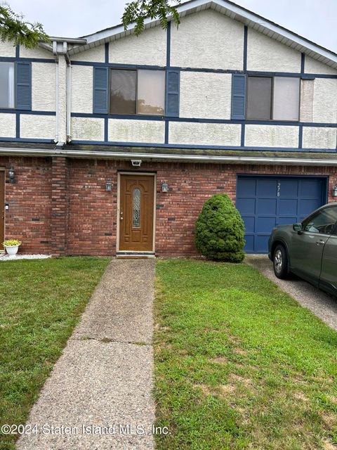 Photo of 278 Ada Drive, Staten Island, NY 10314 (MLS # 2404624)