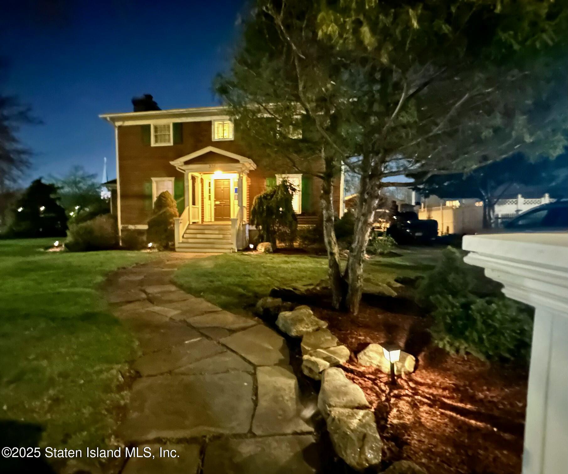 375 Clarke Avenue, Staten Island, New York image 8