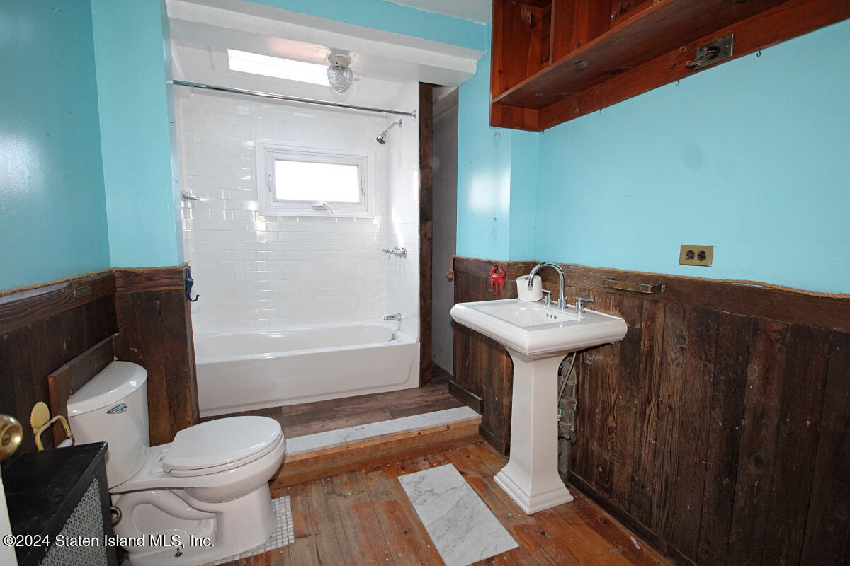 311 Tompkins Avenue, Staten Island, New York image 13