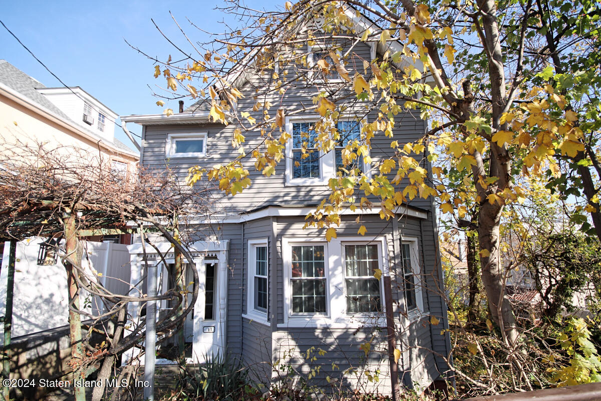 311 Tompkins Avenue, Staten Island, New York image 2