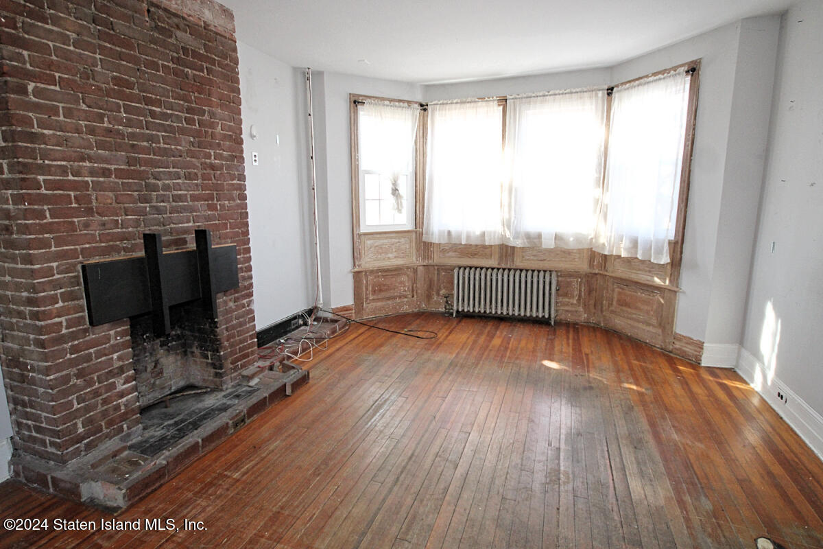 311 Tompkins Avenue, Staten Island, New York image 4