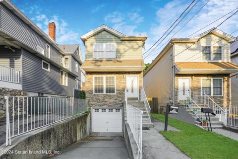 Photo of 448 Broadway, Staten Island, NY 10310 (MLS # 2403480)