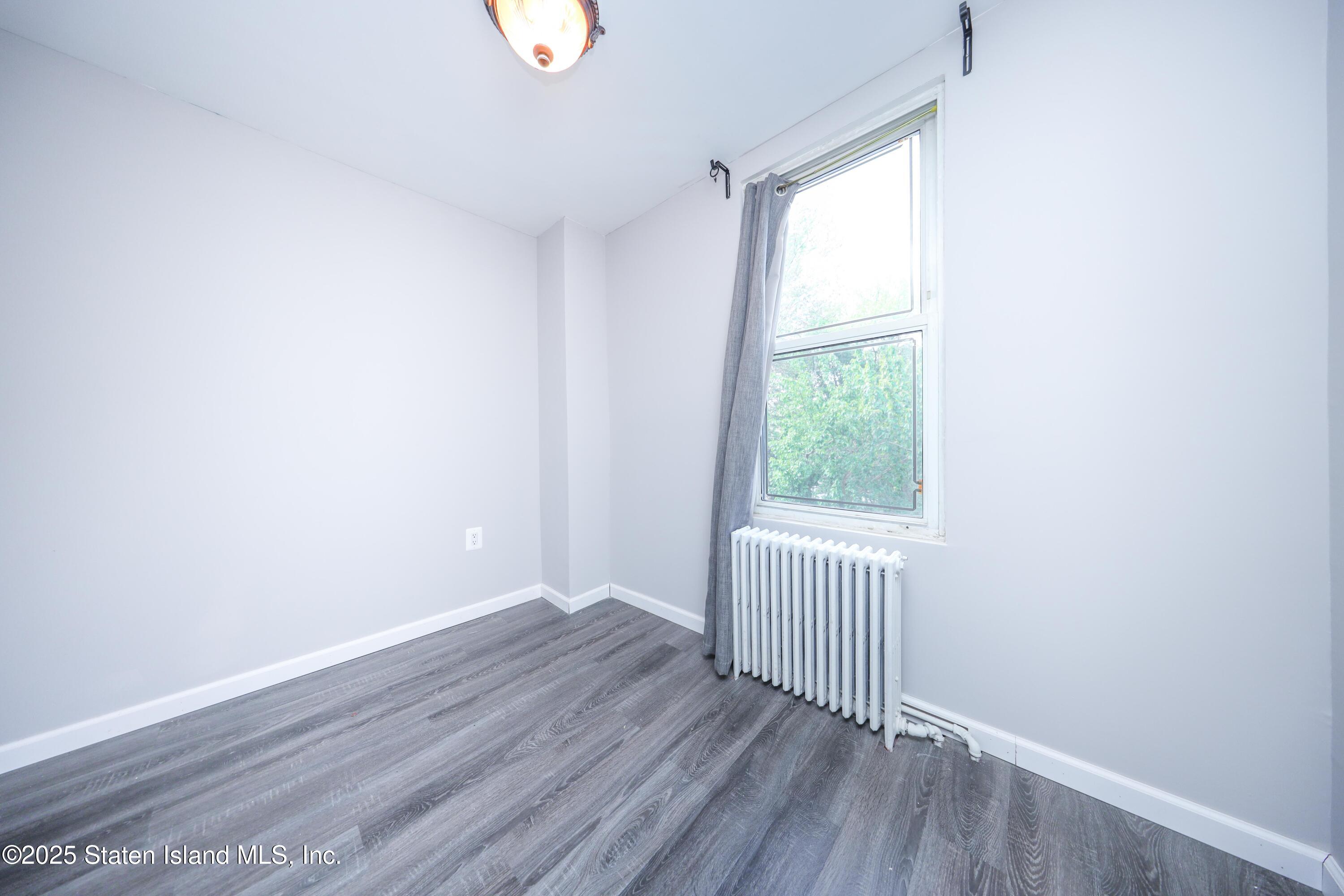 101 Laurel Avenue, Staten Island, New York image 15