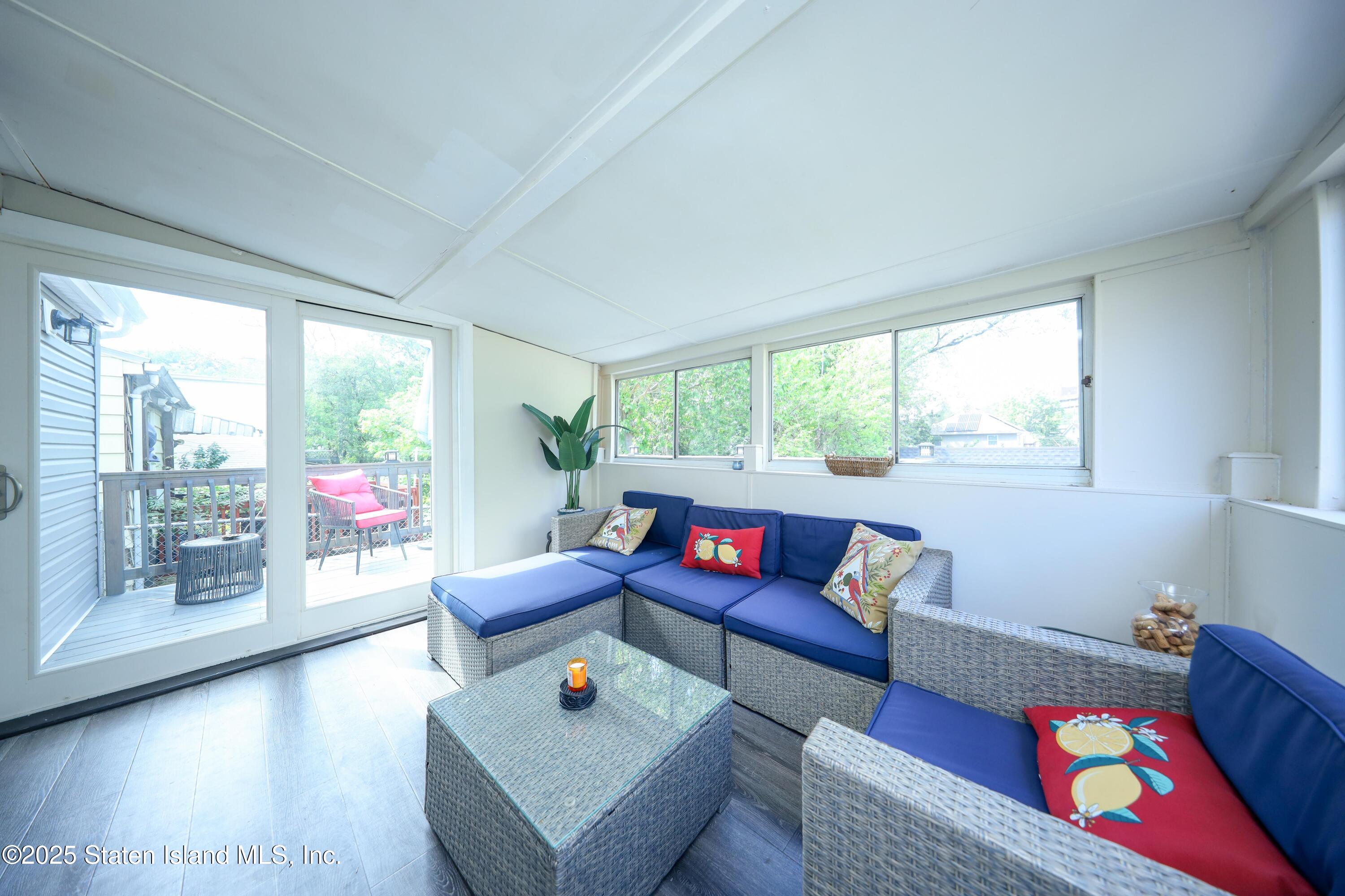 101 Laurel Avenue, Staten Island, New York image 8