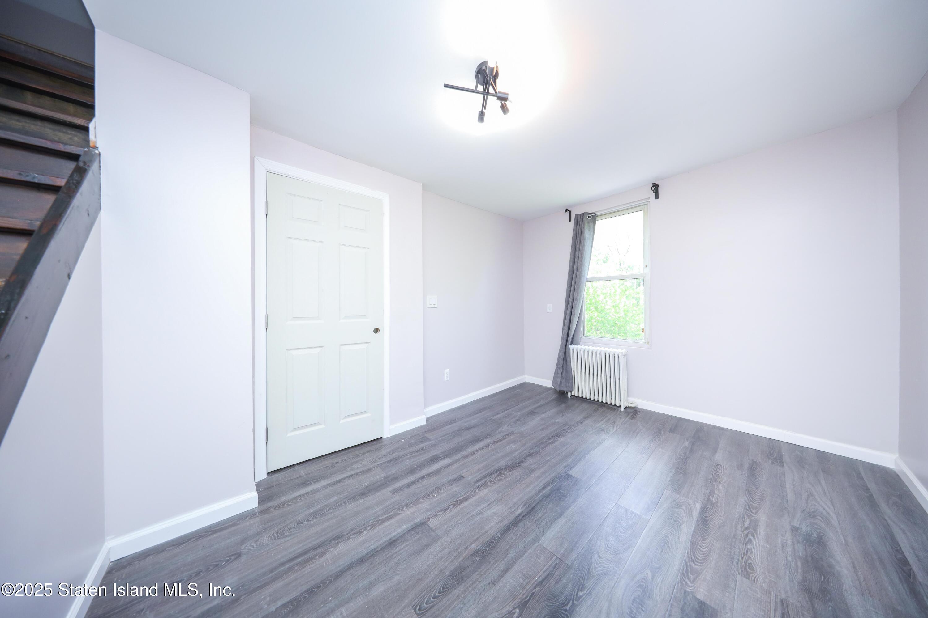 101 Laurel Avenue, Staten Island, New York image 16