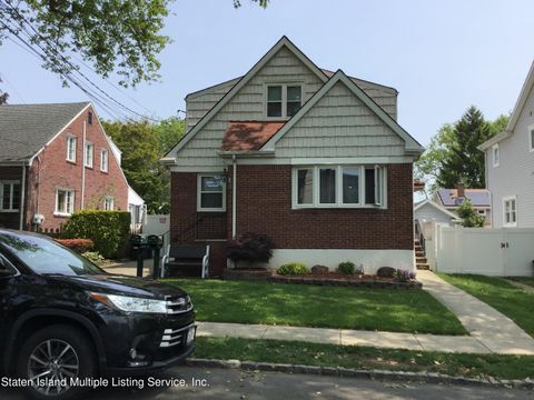 Photo of 127 Jacques Avenue, Staten Island, NY 10306 (MLS # 1162130)