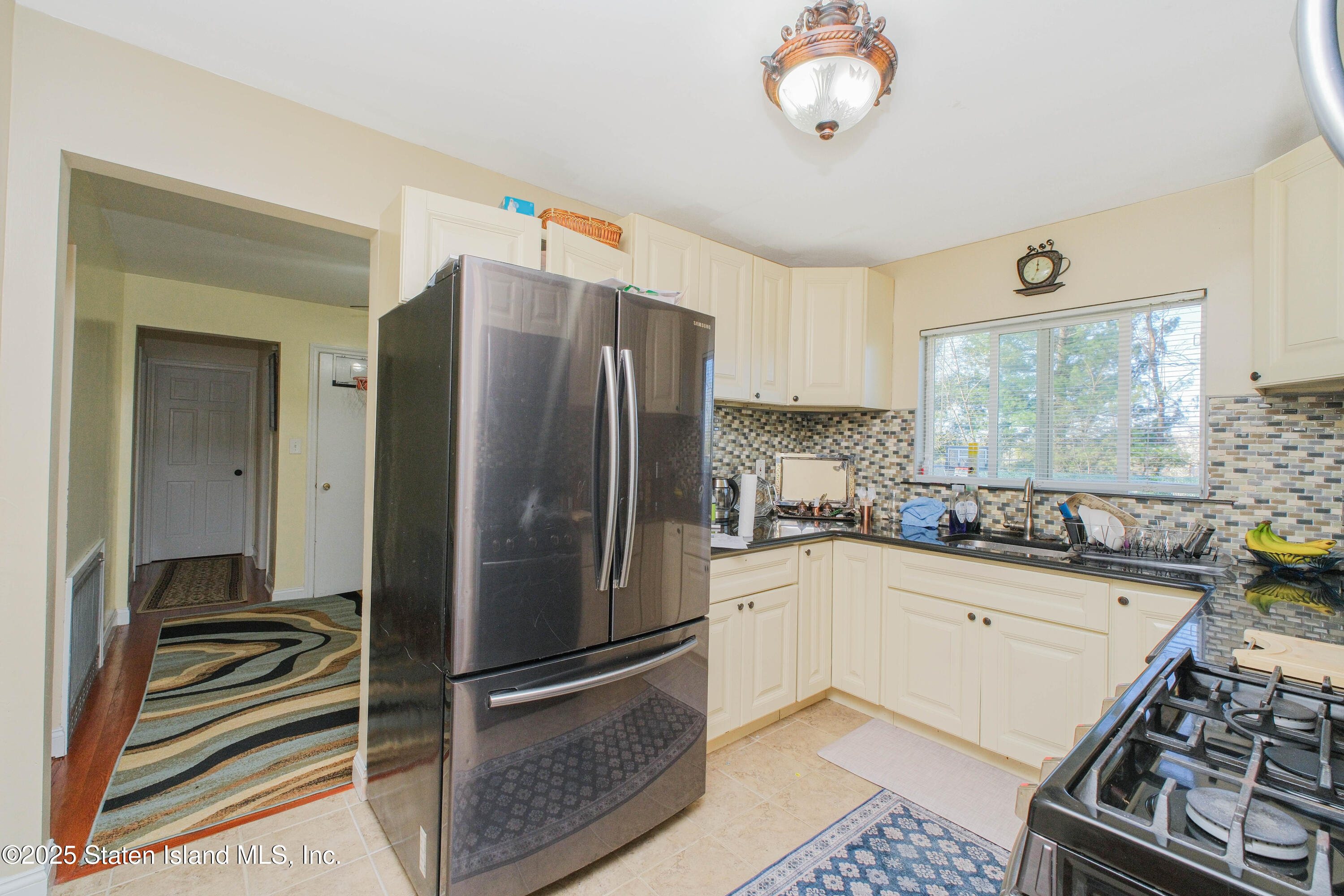 16 Alberta Avenue, Staten Island, New York image 25