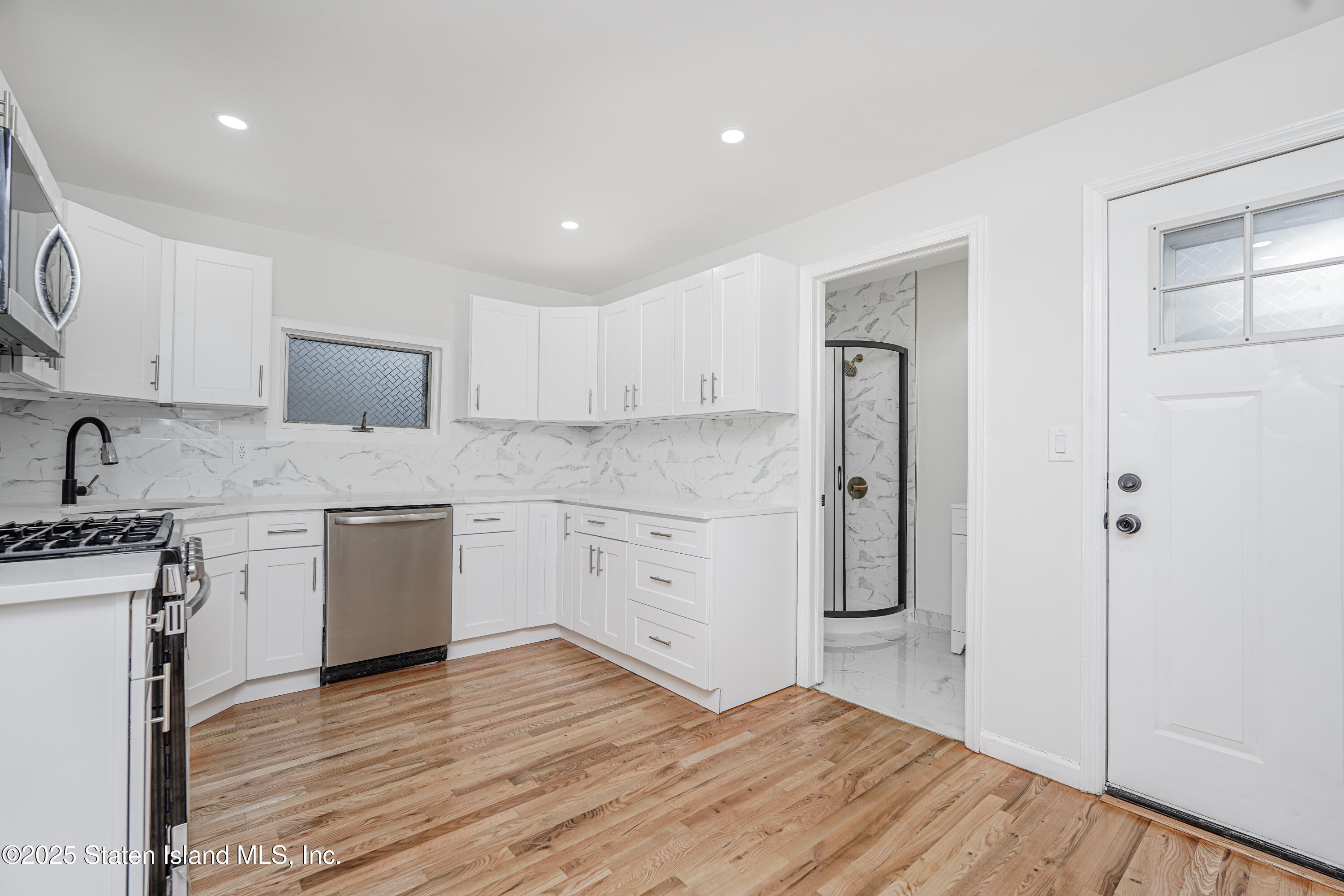 67 Roff Street, Staten Island, New York image 17