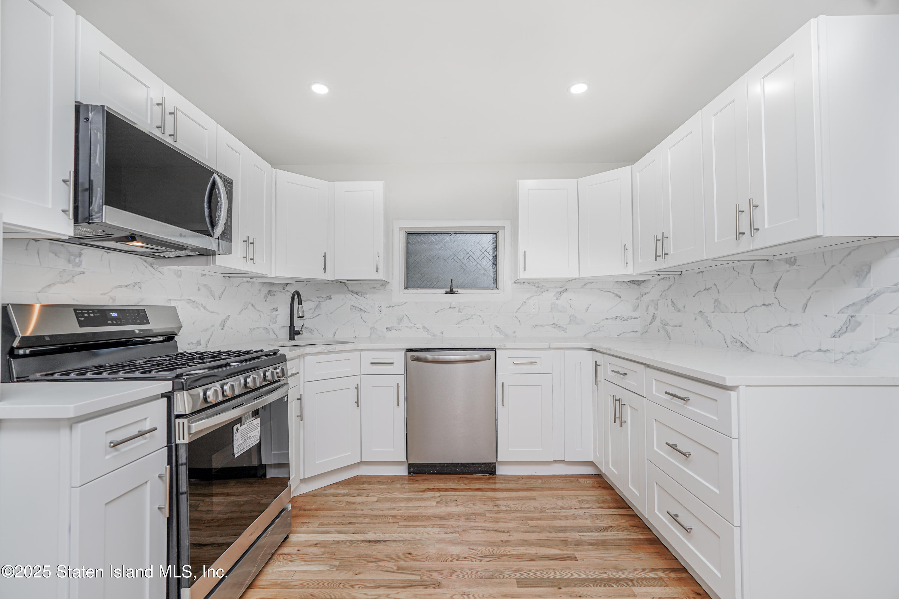 67 Roff Street, Staten Island, New York image 18