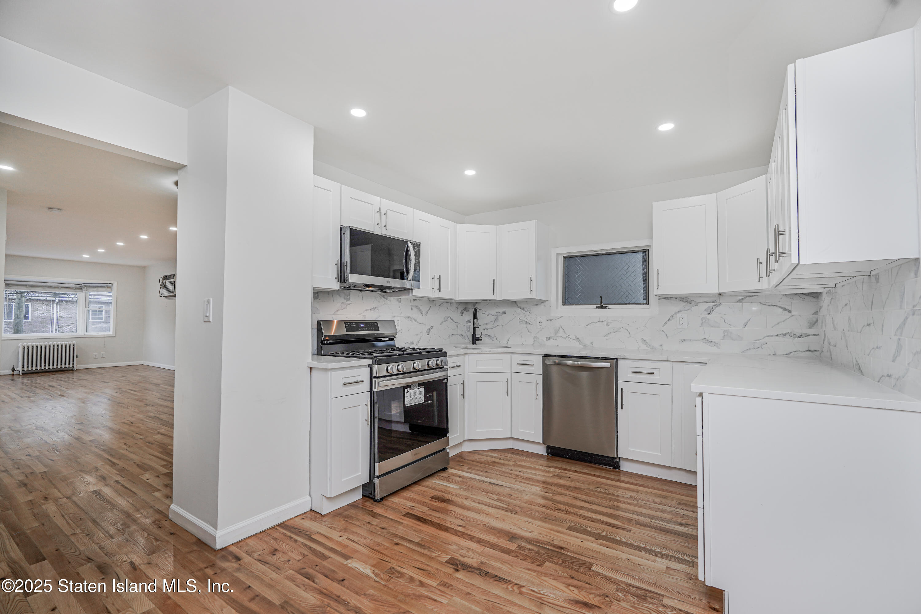 67 Roff Street, Staten Island, New York image 16