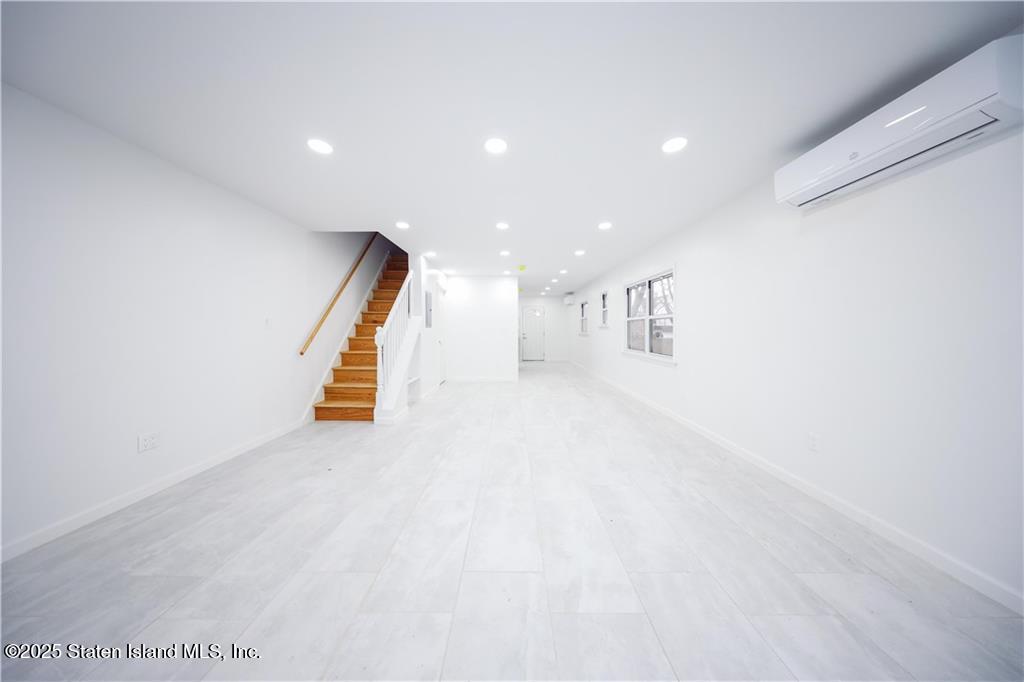 84 Elm Street, Staten Island, New York image 13