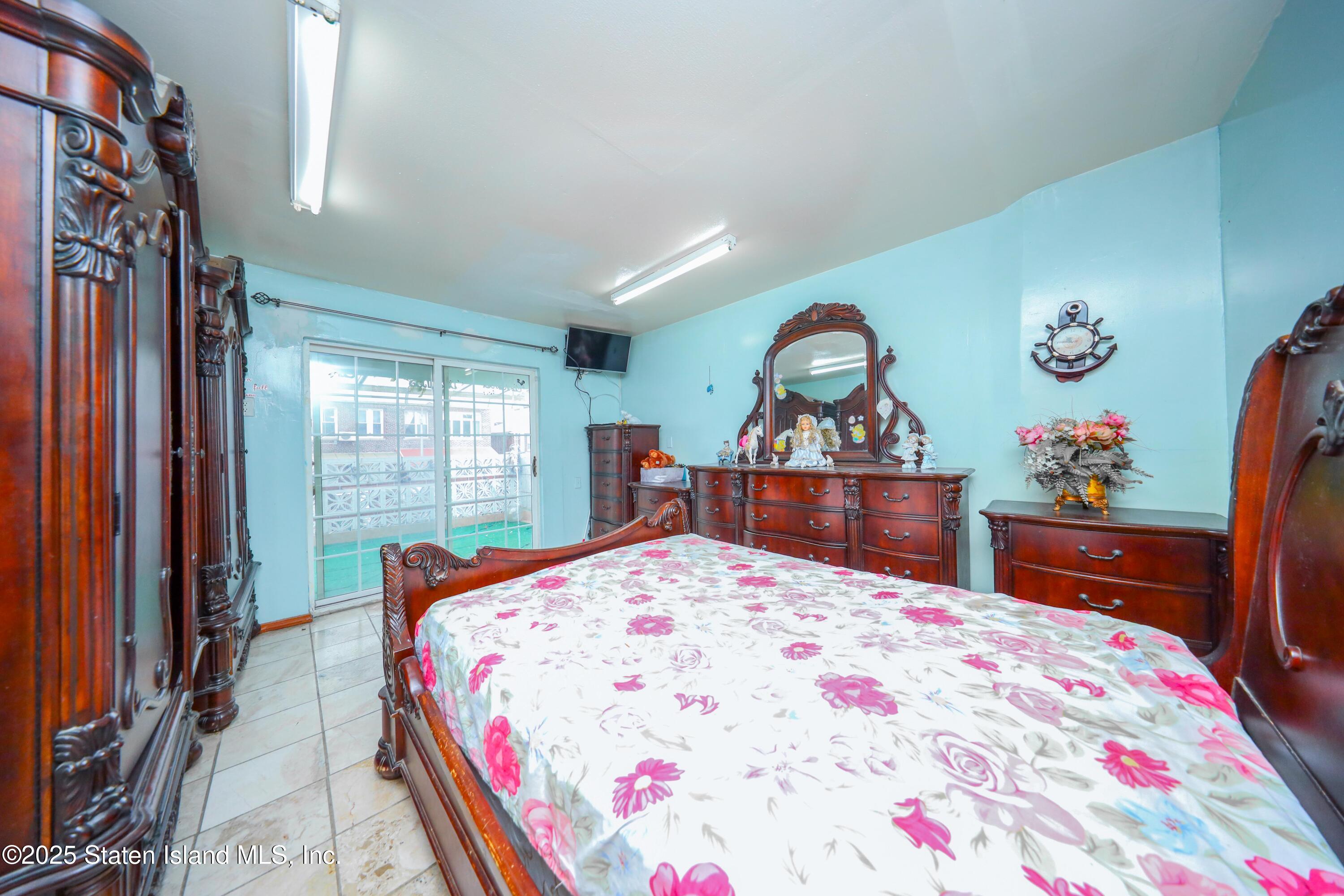 1728 W 2nd Street, Brooklyn, New York image 12