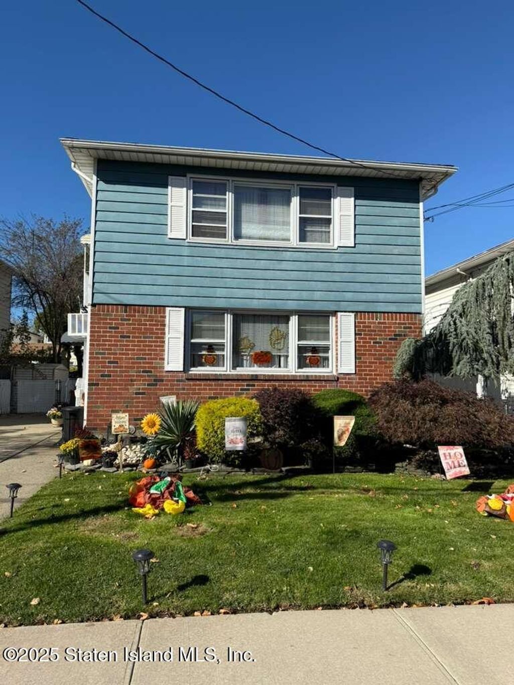 Photo of 470 Livermore Avenue, Staten Island, NY 10314 (MLS # 2506463)