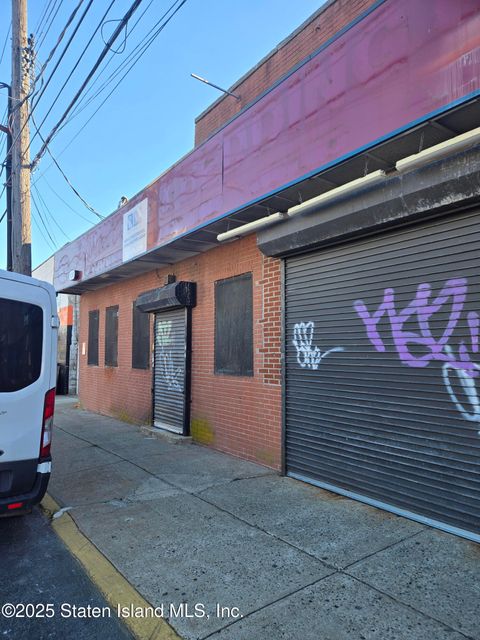 Photo of 150 Lynhurst Avenue #1, Staten Island, NY 10305 (MLS # 2506971)