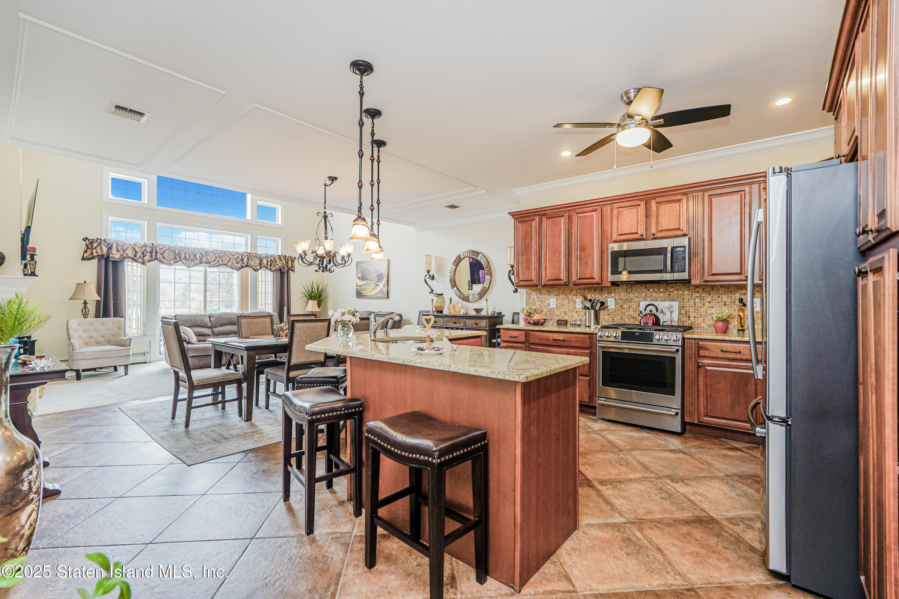 68 Tiller Court, Staten Island, New York image 5