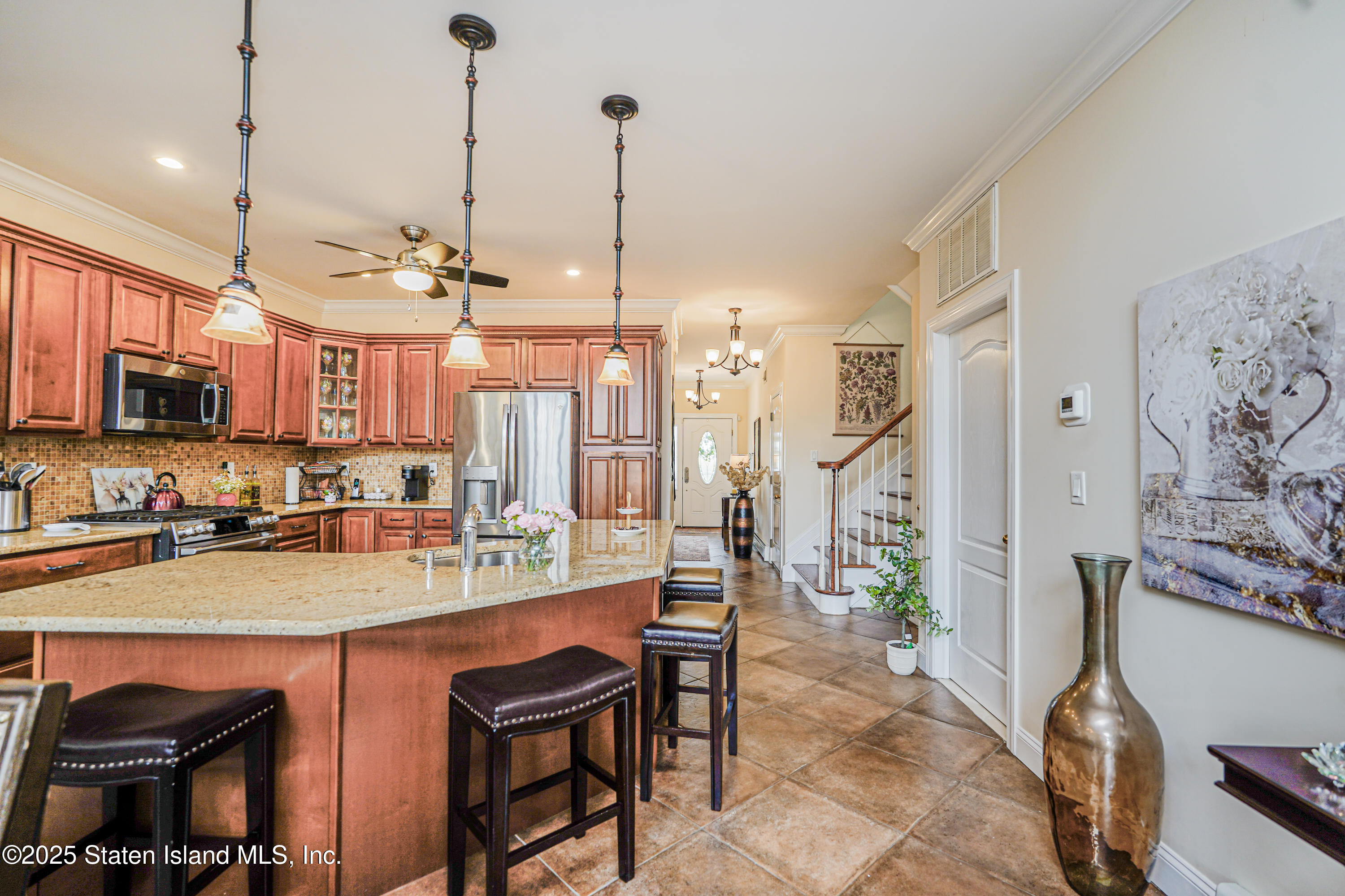 68 Tiller Court, Staten Island, New York image 8