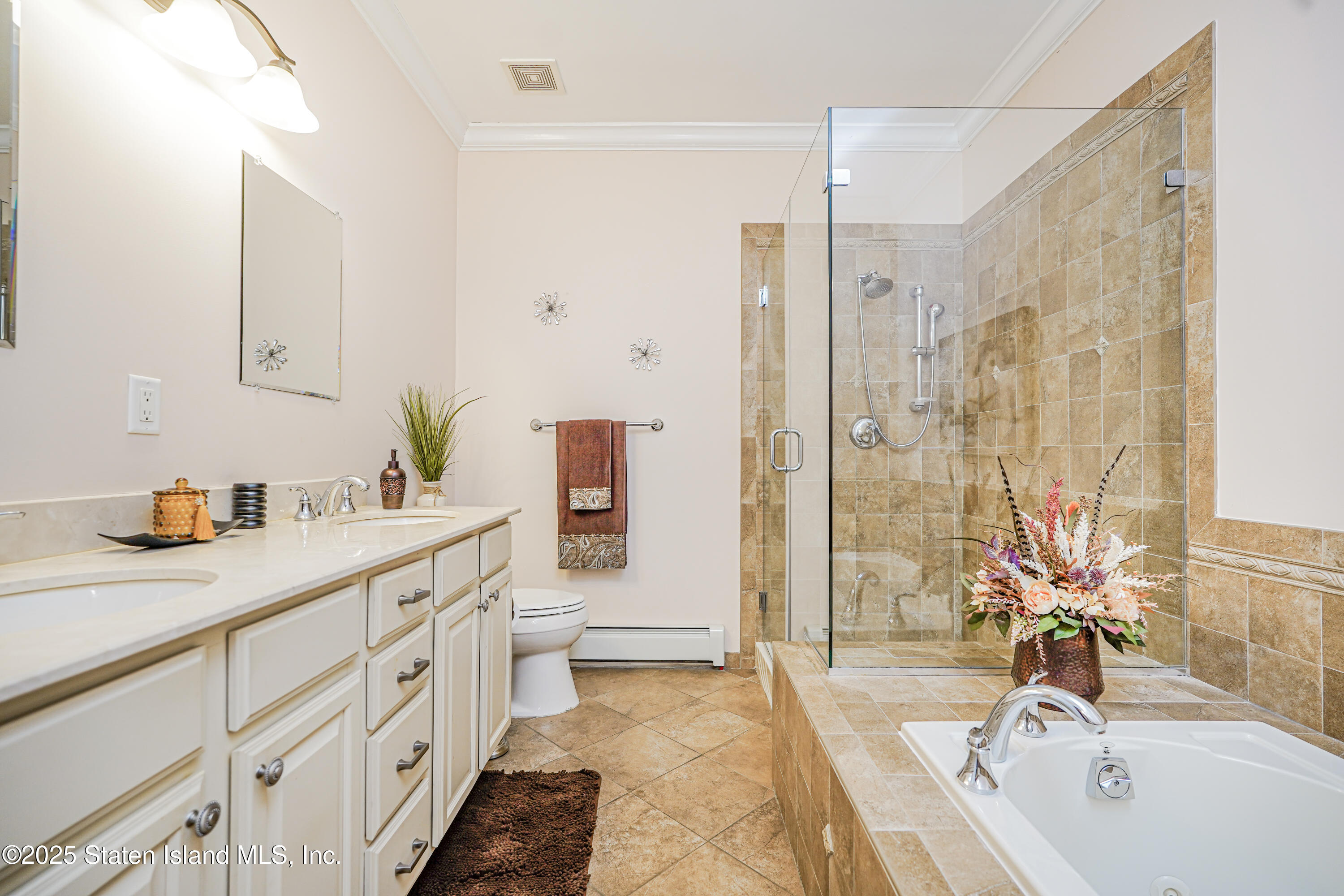 68 Tiller Court, Staten Island, New York image 25
