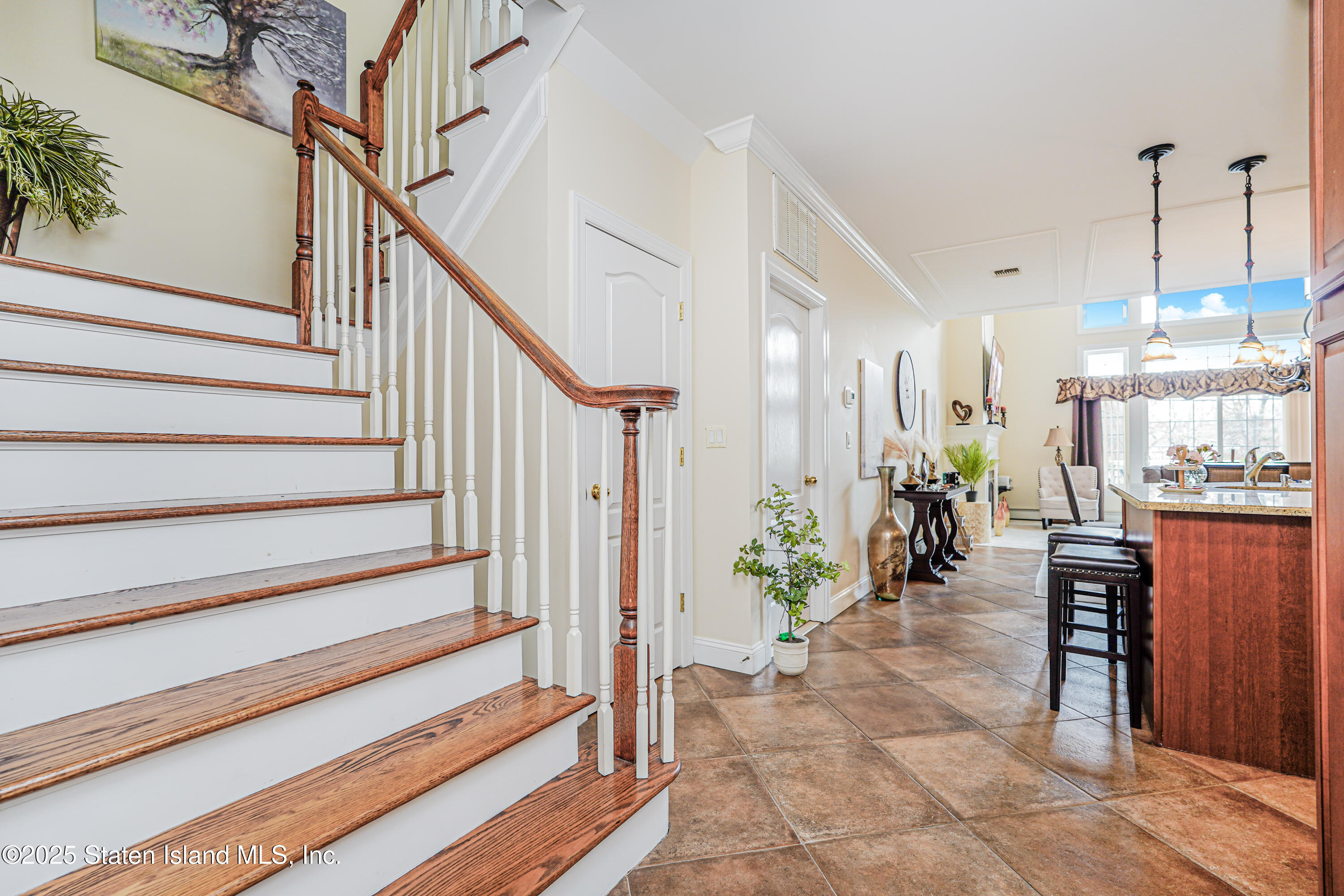 68 Tiller Court, Staten Island, New York image 16